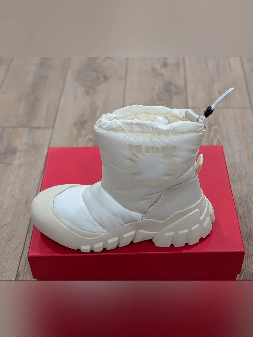 Salvatore Ferragamo $1090 mens